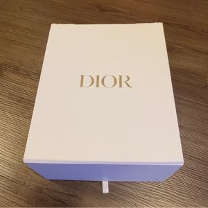 💯Authentic Dior Medium Gift Box with Ribbons‼️